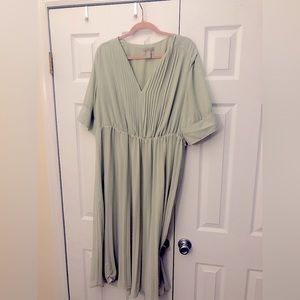 Sage Green H&M dress - good for work!